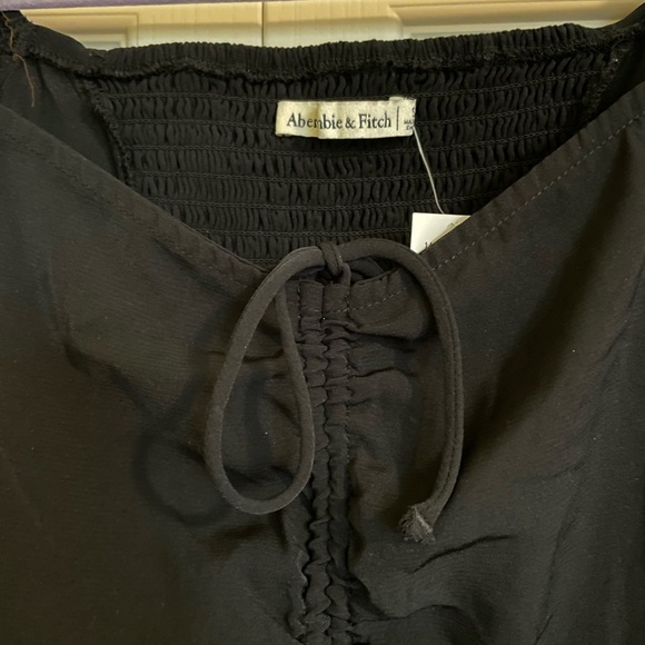 BNWT Abercrombie Black Blouse - Picture 4 of 6